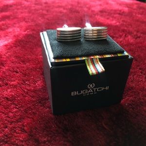 Bugatchi UOMO cufflinks.